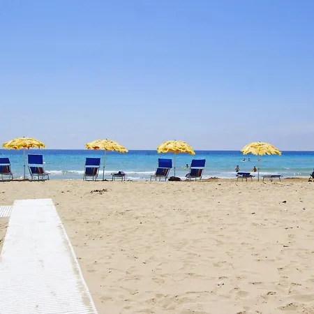 Villetta Mirto 150 M Dalla Spiaggia Holiday home *