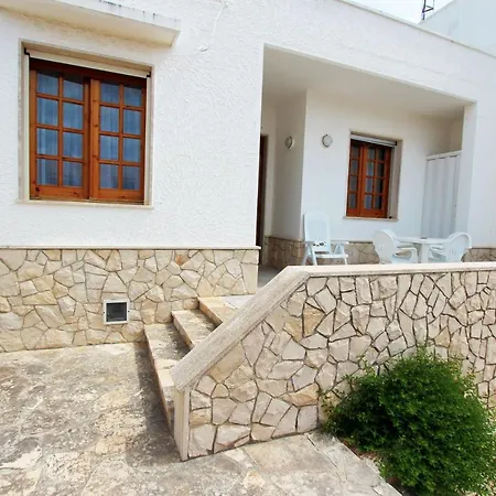 Holiday home Villetta Mirto 150 M Dalla Spiaggia Marina Di Pescoluse